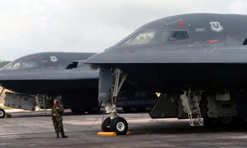 B-21: Όλα όσα πρέπει να γνωρίζετε για το νέο φουτουριστικό βομβαρδιστικό των ΗΠΑ